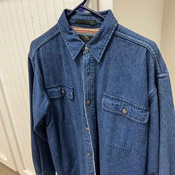 Men’s Medium Orvis Denim Button Down Lined Jacket - Picture 2 of 10